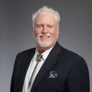 Paul Bradley Smith | Director de marketing | Estratega SEO | Ley del Departamento de Defensa | San Diego